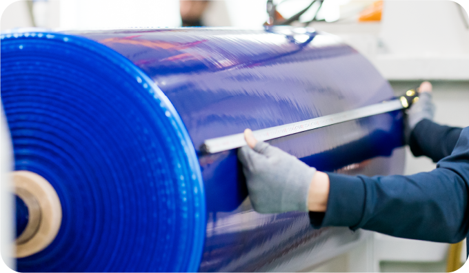 【随時スタートOK！】「やってみよう！」から始まる！表面保護フィルムの可能性を広げる2つのインターンシップ